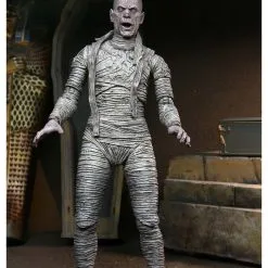 Universal Monsters Ultimate Mummy (Color) 7-Inch Scale Action Figure -Egyptian Gifts Shop universal monsters ultimate mummy color 7 scale alt 8